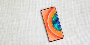 好评多多，OPPO Find X2 系列是你 2020 年换机好选择