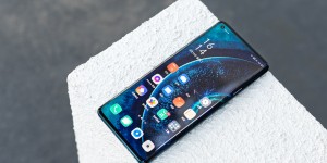 除了性能和5G，2020年的旗舰机还应该拥有高刷新率屏幕