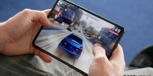 三星 Galaxy Z Fold 2 规格曝光：7.7 英寸 120Hz 屏幕