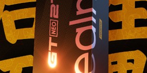 真我GT Neo2T外观官宣：釉白配色，配备3.5mm耳机孔